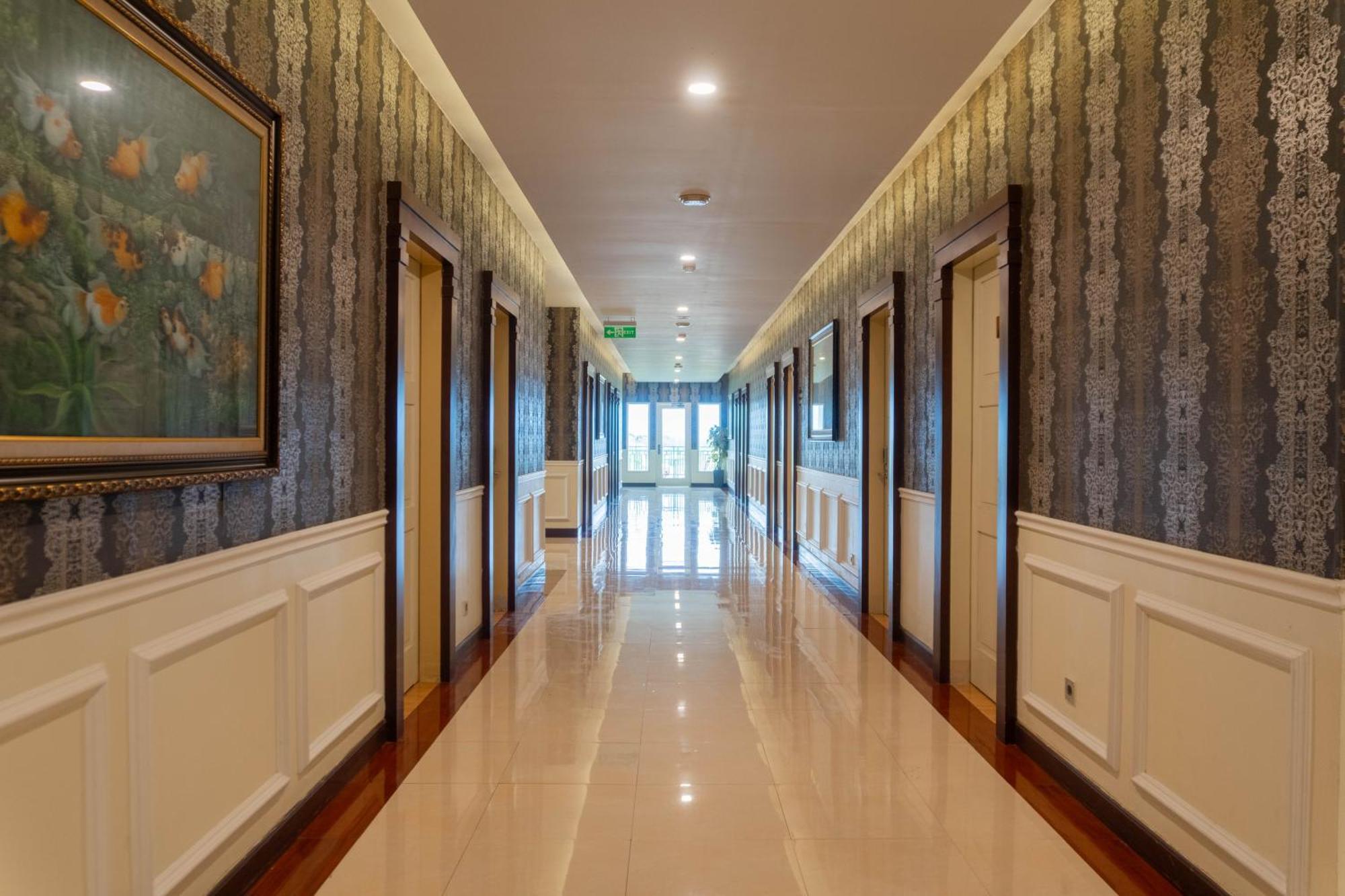 Muara Hotel And Mall Ternate Luaran gambar